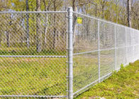 Hàng rào liên kết chuỗi PVC lưới kim cương 2 &quot;X 2&quot; cho sân thể thao bóng đá